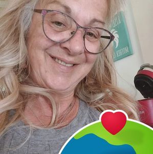 Meet your Posher, Sharon